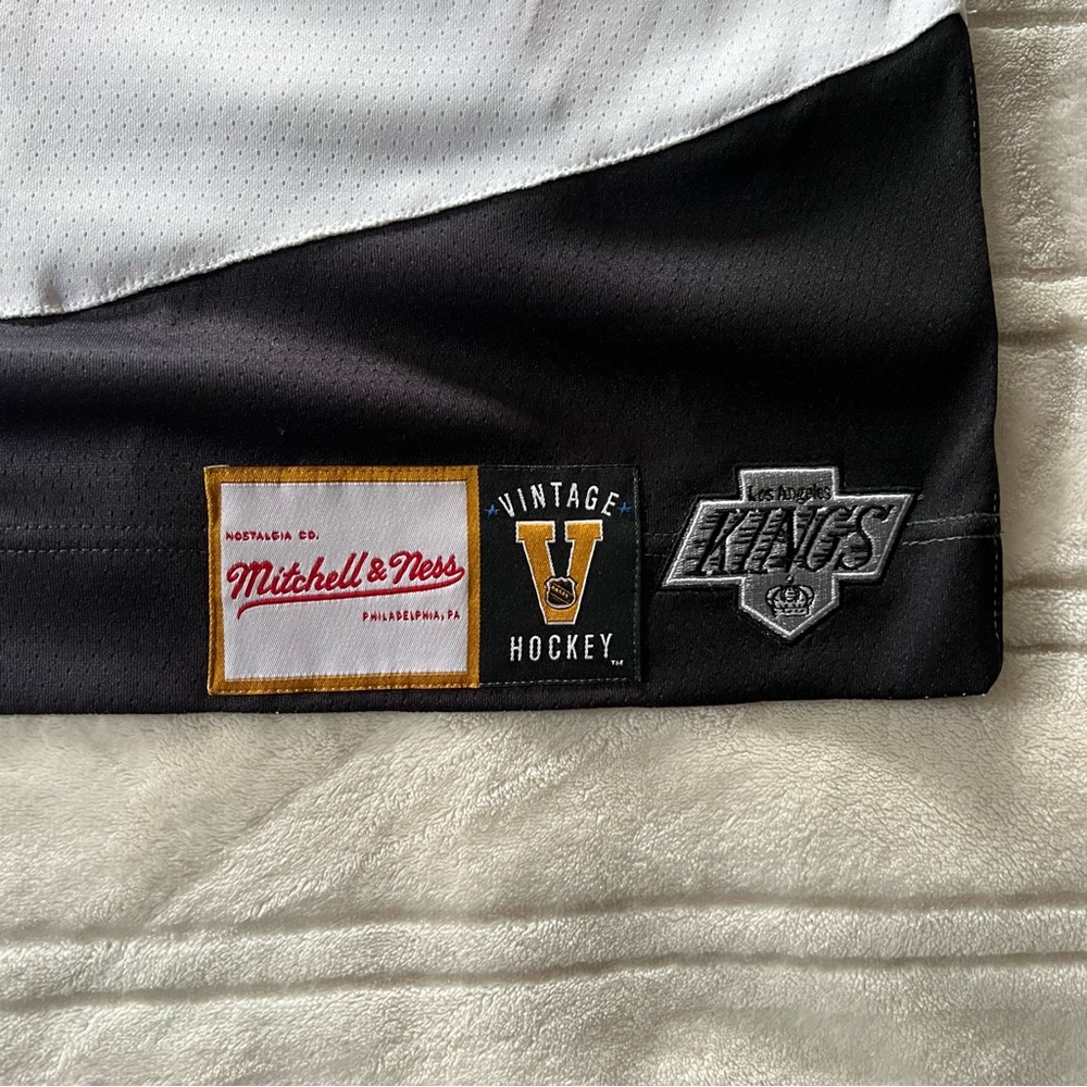 Authentic Los Angeles Kings ‘Burger King’ 1996 Jersey Mitchell and Ness - Picture 5 of 10